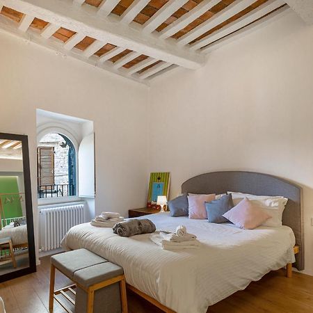 Dimora Casina Dell'Abbondanza Apartment Губио Екстериор снимка